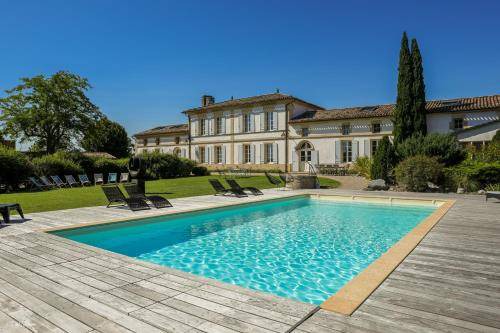 Cezac Lit Et Petit-Déjeuner | 800 m² Chambre d'hôtes ∙ 9 chambres ∙ 19 personnes