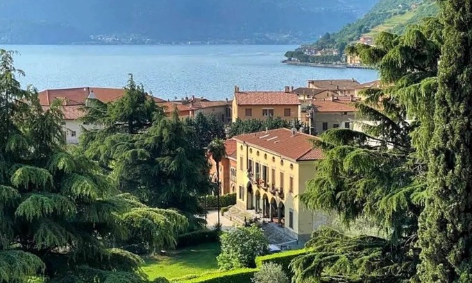 Tavernola Appartement | 80sm fully-equipped apartment on lakeside with garden, gazebo and private parking