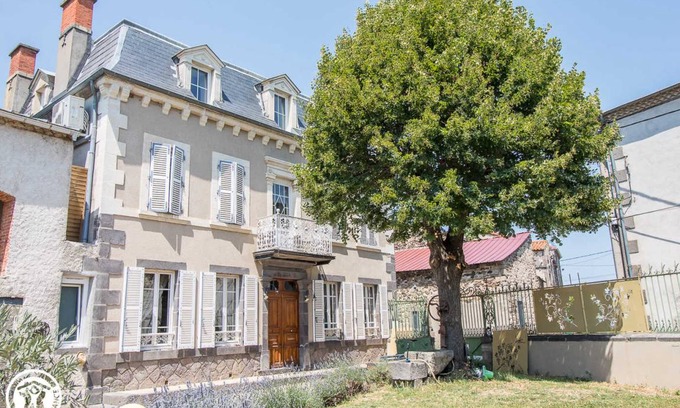 Montaigut-le-Blanc Maison | 82 m² Gîte ∙ 3 chambres ∙ 6 personnes