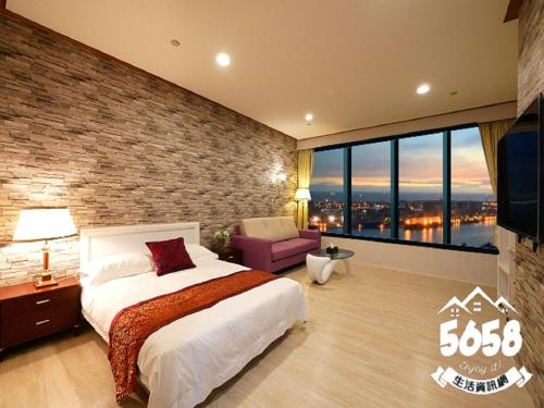 Kaohsiung City Centre Maison | 85 Season
