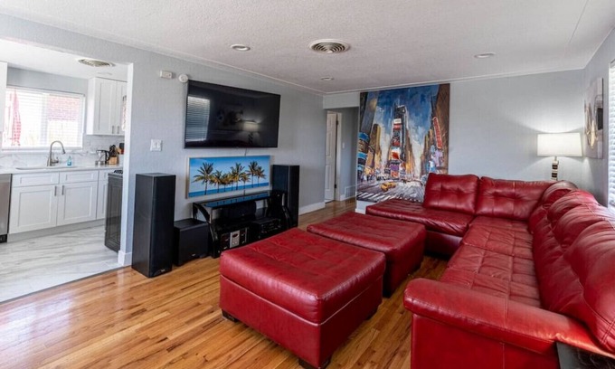 Scenic Heights Maison | 8675 W 63rd Pl · Hidden Gem of Arvada!