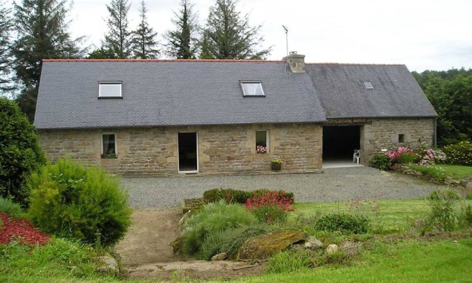 Plounevez-Moedec Maison | 87 m² Gîte ∙ 2 chambres ∙ 4 personnes