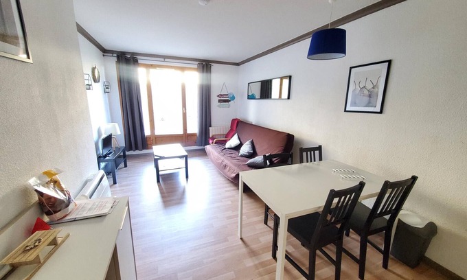Besse-et-Saint-Anastaise Appartement | 87B Appartement au pied du Chambourguet en station
