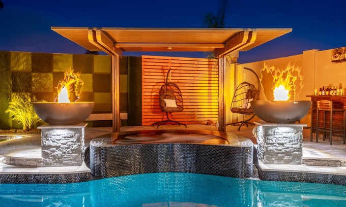 Country Meadows Maison | 8BR/5BA Mini Resort w/4 En-Suites, HEATED Pool, Hot Tub,Billiards & Arcades