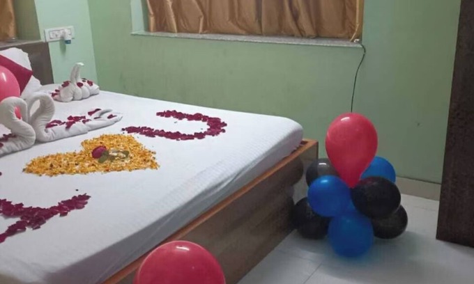 Sector V Maison | 9-bedroom building in fabulous Kolkata with WiFi, fitness room, AC