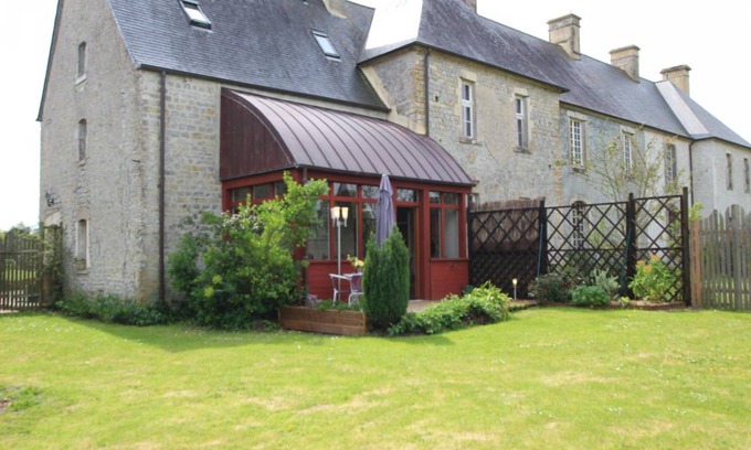 Sainte-Mere-Eglise Maison | 90 m² Gîte ∙ 2 chambres ∙ 4 personnes