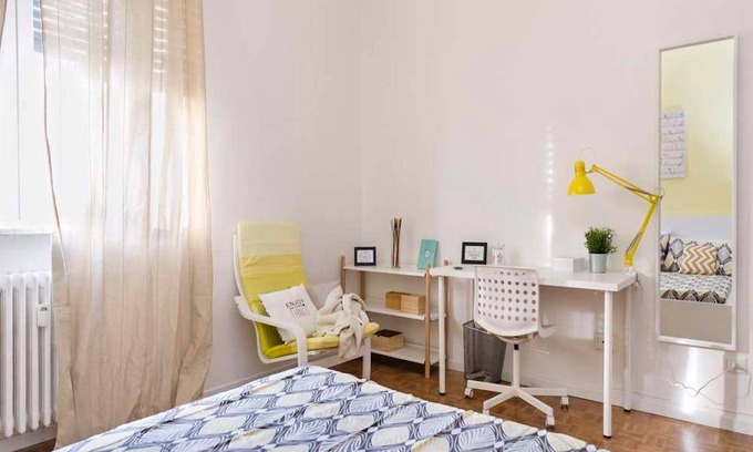 Cesano Boscone Station Balnéaire | 90 m² Chambre privée ∙ 1 chambre ∙ 1 personne