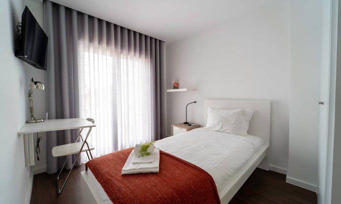 Braga Station Balnéaire | 90 m² Chambre privée ∙ 1 chambre ∙ 1 personne