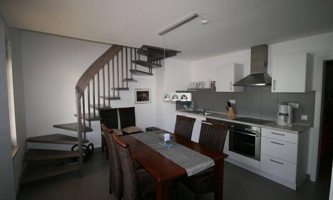 Sassnitz Maison | Appartement de 90 m² sur 2 niveaux dans le port et Ostssenähe à Sassnitz sur l'île de Rügen