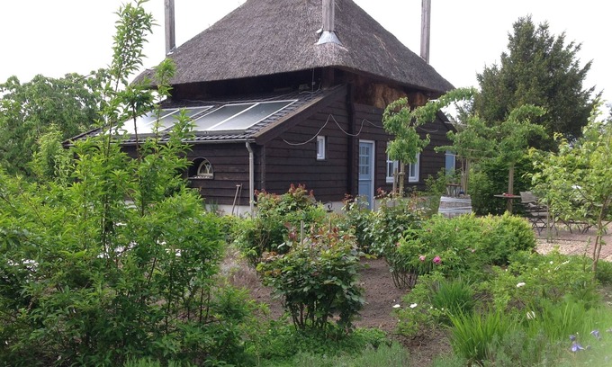 Eck en Wiel Cottage | 900 sq. Pied Gîte avec chambre, salon, cuisine entièrement équipée