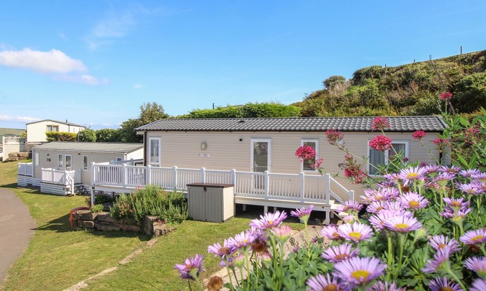 Swanage Cabine | 92 DAISY, with pool in Swanage