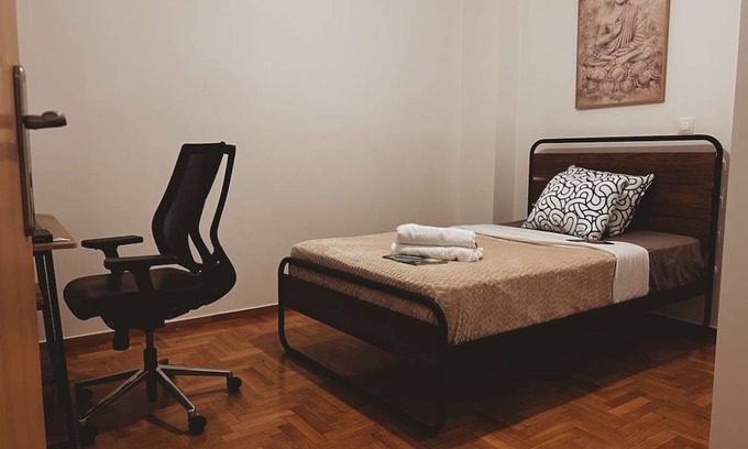 Athens Station Balnéaire | 98 m² Chambre privée ∙ 1 chambre ∙ 1 personne