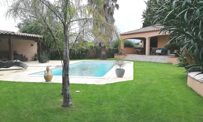 Villelongue-de-la-Salanque Maison | A 10 min de la mer maison entière avec piscine dans un écrin de verdure