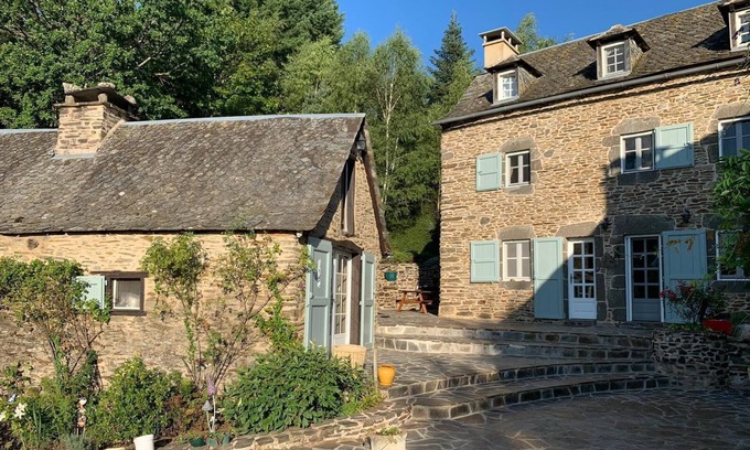 Le Cayrol Maison | A 10 MIN DE Laguiole Maison DE Vacances 10 Pers. Piscine, Petanque, Barbecue