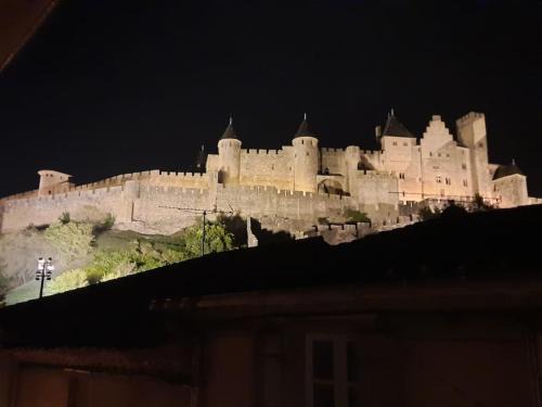 Carcassonne Maison | A 200 mètres du château : maison de ville