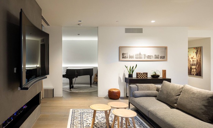 South Yarra Appartement | A 3 bedroom, 3.5 bathroom entire apartment perched on the city's doorstep
