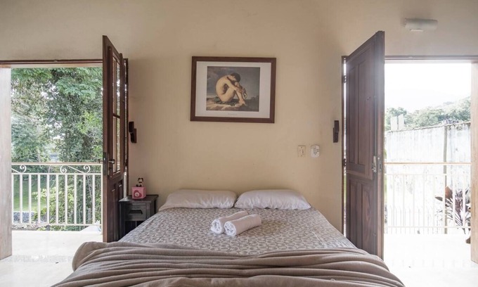 Pantanal Maison | A 5 Minutos do Centro Histórico de Paraty. Casa Para Família c/ rio Particular.!
