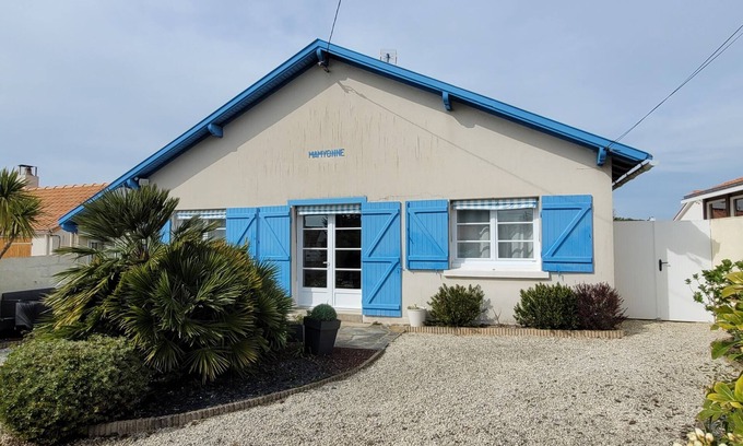 Prefailles Maison | A 5mn de la mer et du Bourg , grande villa familiale au calme.