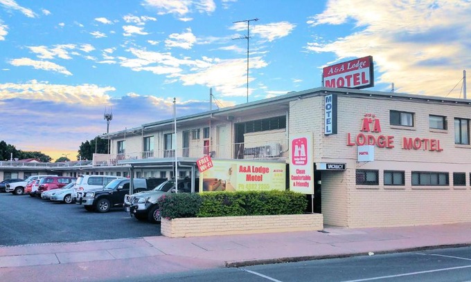 Emerald Hôtel | A&A Lodge Motel