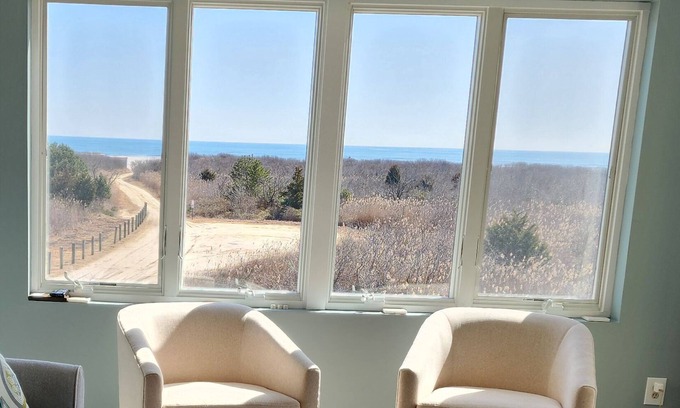 Southend Copropriété | A beautiful beachfront property stunning views of the beach, and Atlantic City.