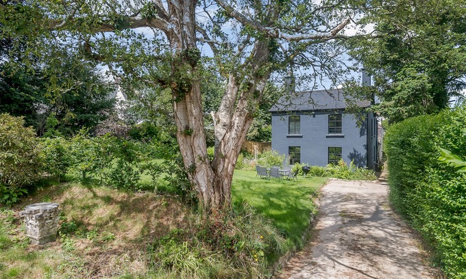 Chagford Maison | Une maison individuelle de 4 chambres joliment présentée située au coeur de Chagford