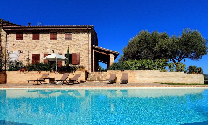 San Severino Marche Maison | A breathtaking view from a dream cottage.