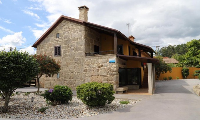 Ponteareas Maison | A Casa do Fona