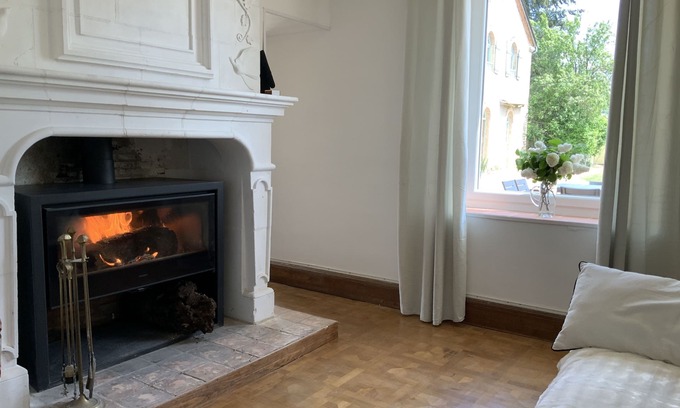 Parce-sur-Sarthe Maison | A charming Domaine de La Béchetière, located 2h15 from Paris!