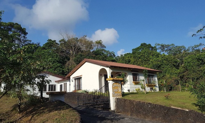 Arenal Maison | Une charmante maison entourée d'une belle nature. Confortable, propre et entièrement équipé.