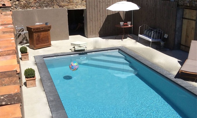 Cholet Appartement | Une propriété de charme 30 pers. campagne piscine chevaux étang forêt à Cholet !