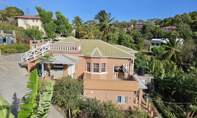 Calivigny Maison | A comfortable and relaxing 2 bedroom home in Grenada, 15 minutes to Grandansse.