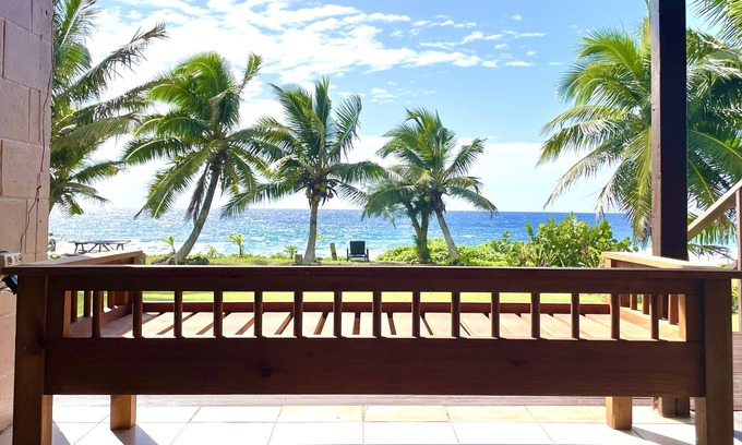 Kiikii Tapere Maison | A comfortable family home with sea & mountain views at your fingertips