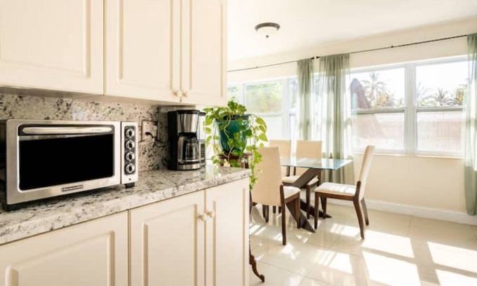 North Andrews Gardens Maison | A Comfy Stay By Shea Conveniently Located
