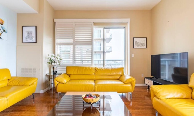 Waterfront Appartement | A Corner Unit with OCEAN VIEWS from EVERY ROOM