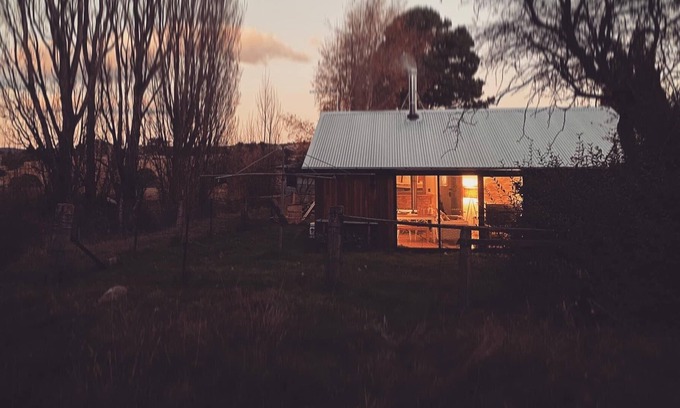 Jindabyne Cabine | A cosy cabin located 10mins from Lake Jindabyne