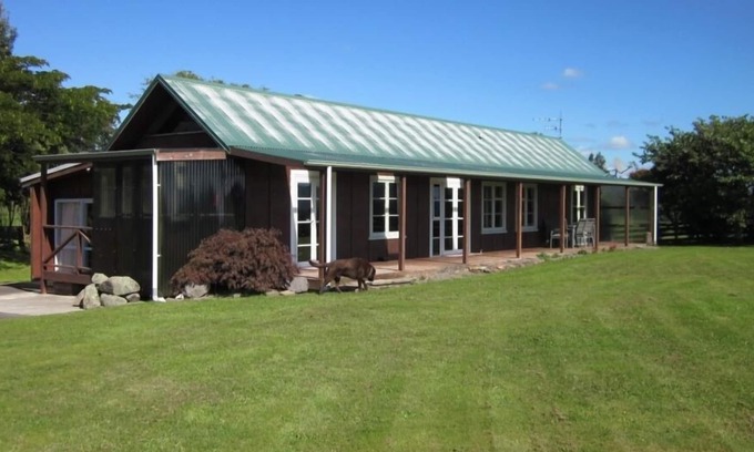 Owhata Cottage | Une sensation de pays avec vue sur le lac