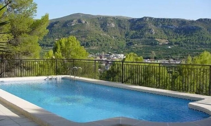Almisera Villa | A country villa in the beautiful Albaida Valley.