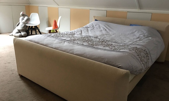 Municipality of Delft Maison | A Cozy Attic Space with Two-Person Bed in a Charming Home in Delft