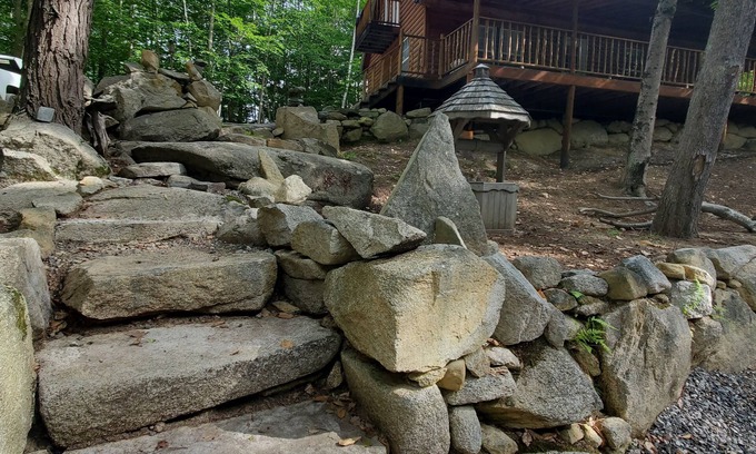 Standish Cabine | A Cozy Cabin on Frye Island