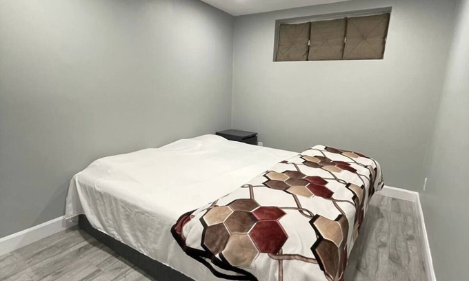Vaudreuil Maison | A cozy cool basement for guest