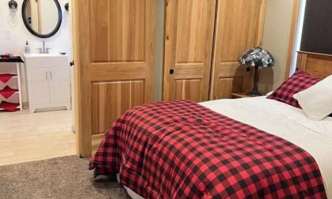 Chester Maison | A Cozy Little House with a lot to offer!