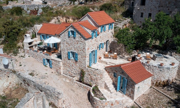 Zarace Villa | A cozy villa in a peacefull village of Zaraće w/pool