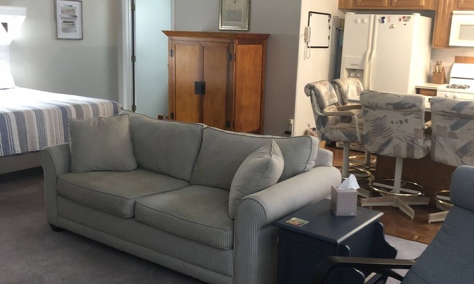 Kershaw Appartement | Joli studio avec cuisine complète à proximité des courses SMPA, NASA et courses de vélos de sport