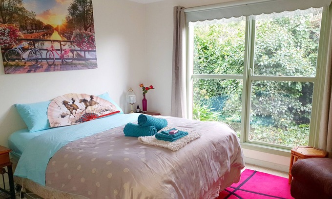 Daylesford Cottage | ABELIA4 Daylesford 10min à pied "très calme" chaleureuse et confortable BOTANIQUE 2 BR TRÈS CALME