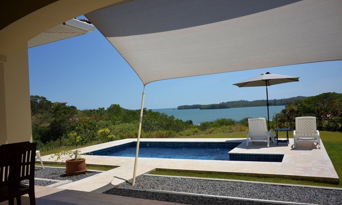 Boca Chica Maison | A entire beach house in front of the Pacific for nature-loving families!