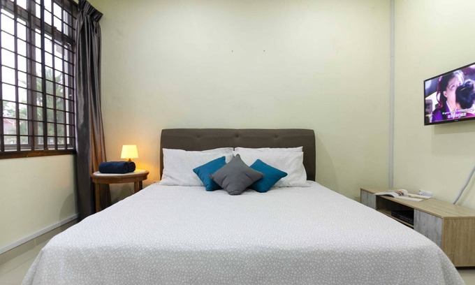 Central District Appartement | A Generous & Cozy 3BR Cove House, FREE Parking