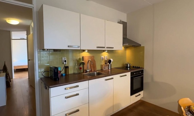 Staatsliedenbuurt Appartement | A Glimpse Into the Rich History of Amsterdam