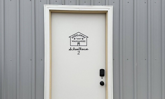 Waumandee Cabine | A "Hideaway" from the hectic everyday life in the heart of Buffalo County.