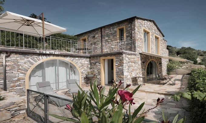 Dolcedo Maison | Une maison de vacances pour se détendre dans une ambiance pittoresque et élégante