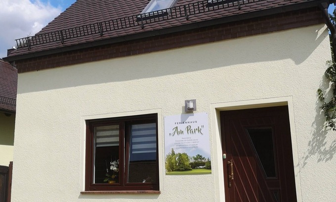 Lobnitz Maison | Une maison / appartement de vacances avec une différence - avec un sauna dans le salon.